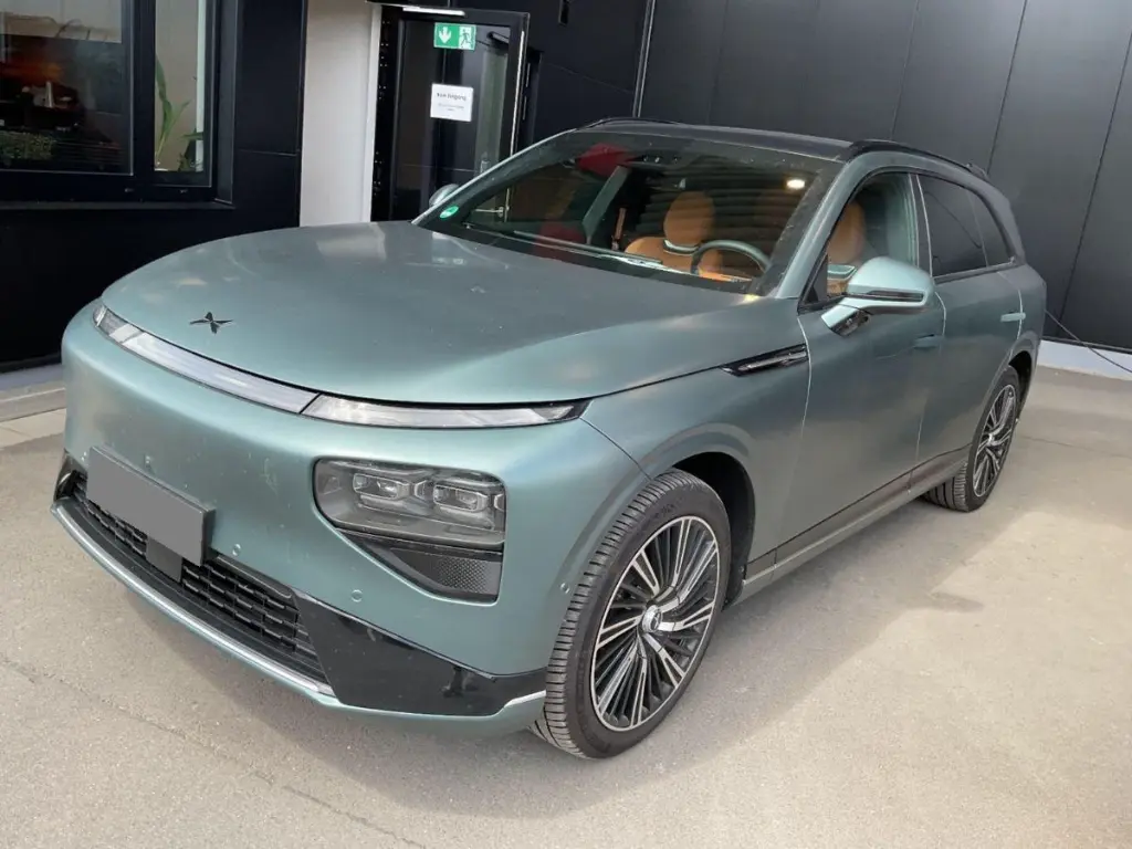 XPENG G9